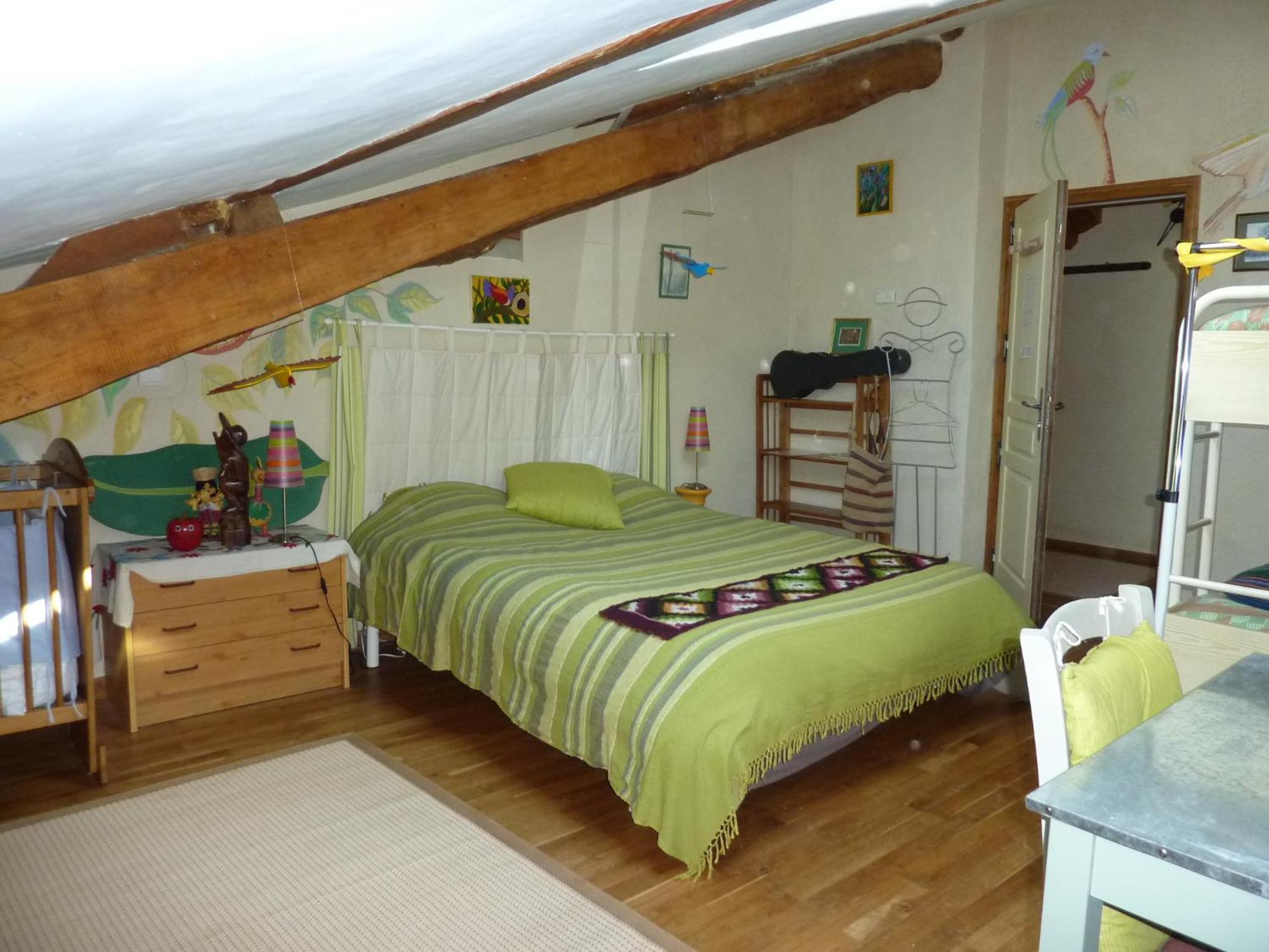 La Source, Vegetarian Guest House Chabeuil Номер фото