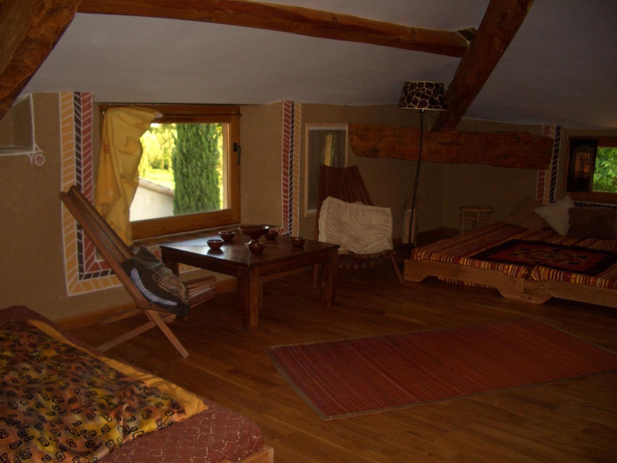 La Source, Vegetarian Guest House Chabeuil Екстер'єр фото