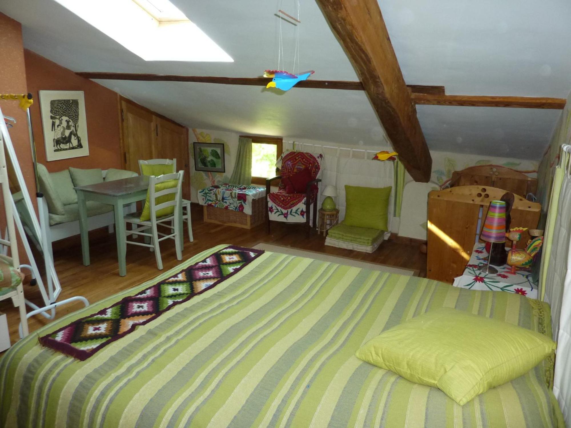 La Source, Vegetarian Guest House Chabeuil Номер фото